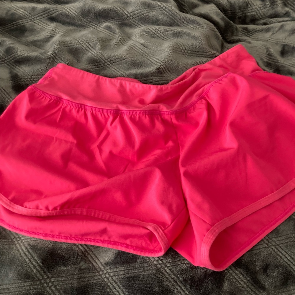 ZYIA EUC hot pink short size L
